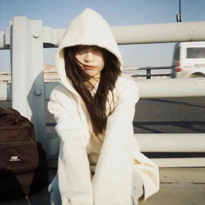 三勇士在遥远的海岸